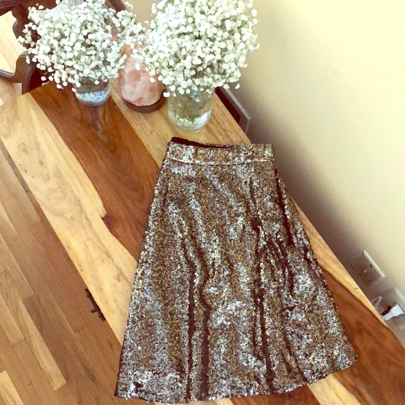 Xhilaration Dresses & Skirts - ✨✨ XHILIRATION Sequin Mini Skirt